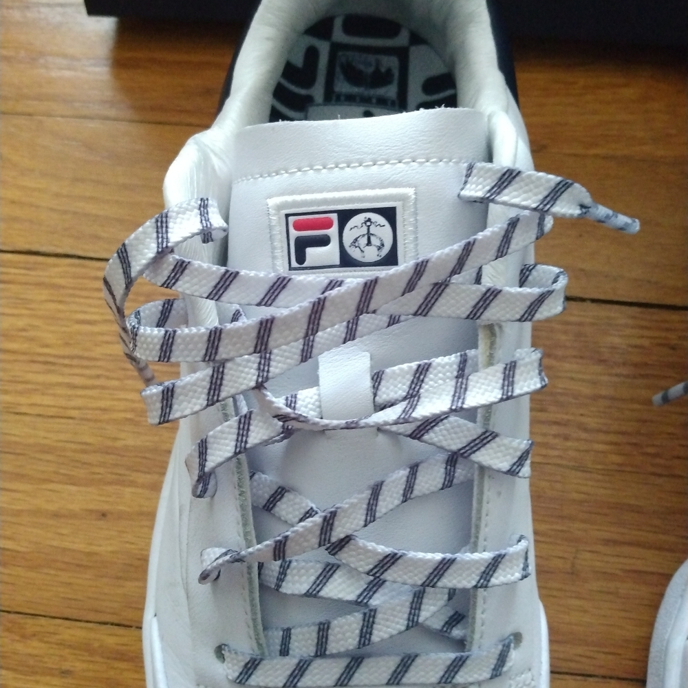 NIB Brooks Brothers Fila Special Limited Edition Women's Sneakers/ Shoes 8.5 - Picture 5 of 16